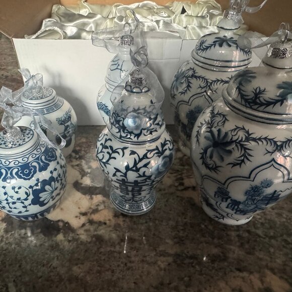 Frontgate ginger jar accent ornaments (12 total, 2 sets of 6) - Picture 9 of 11